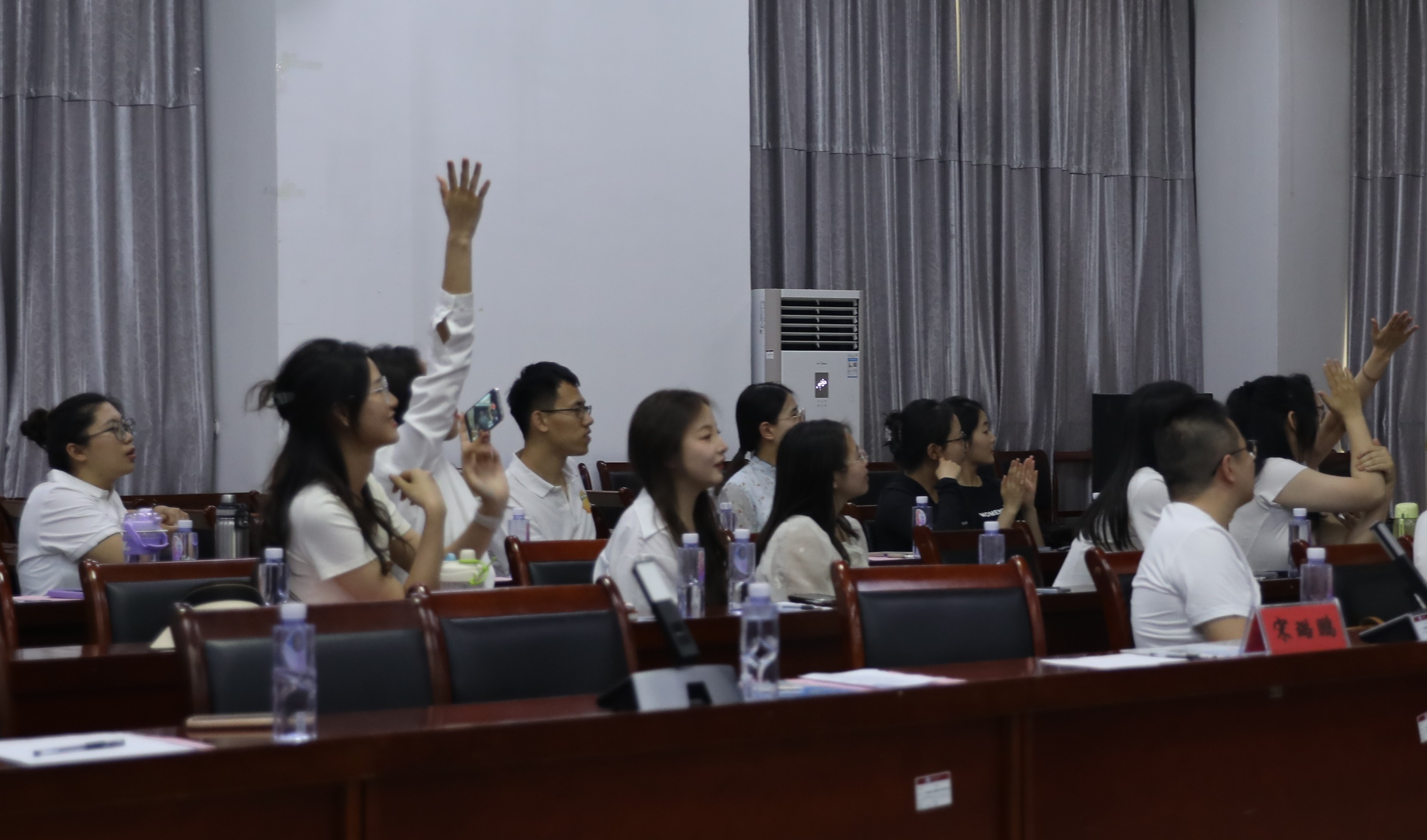 8e344672ae144195ba5ee4714a479614.jpg 8e344672ae144195ba5ee4714a479614.jpg