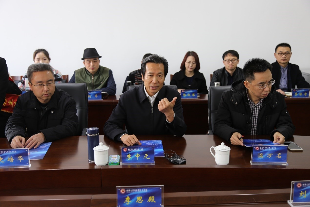 ebcf914bf2be4d9b83d5aa3592194c33.jpg ebcf914bf2be4d9b83d5aa3592194c33.jpg